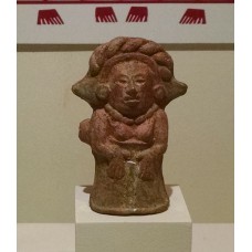 Tamasha figurines, rays on the head